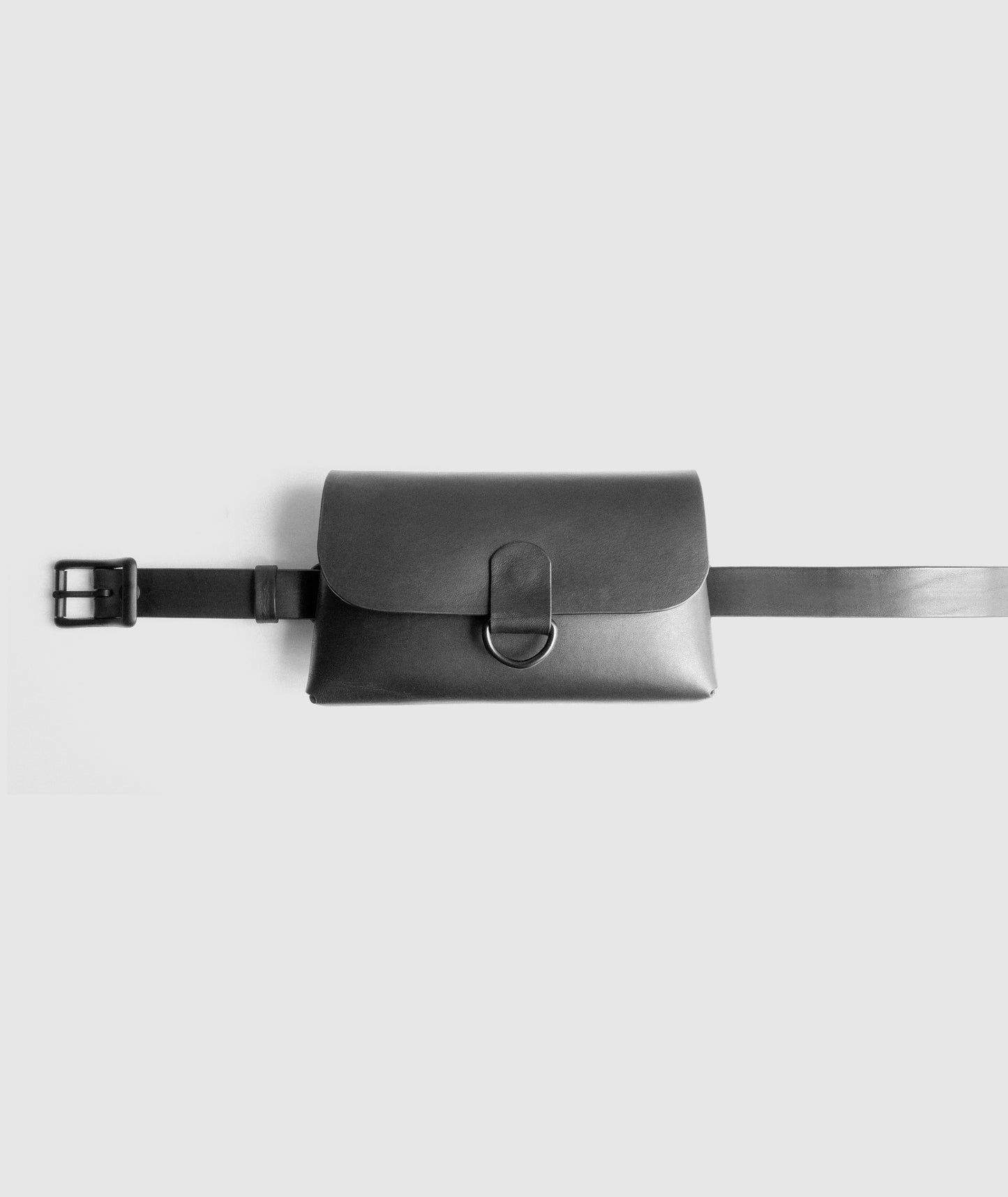Custom fit black leather belt bag