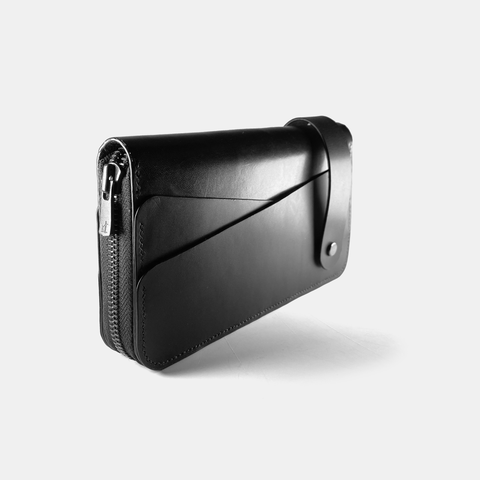 Long leather Zip wallet - handmade in black full grain vegetable tanned leather - made in france - portefeuille long zippé en cuir noir à tannage végétale naturel pleine fleur - darksails