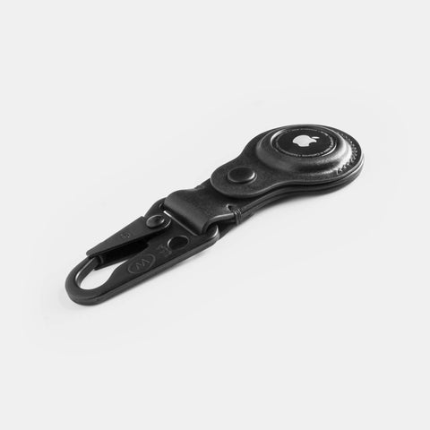 AirTag holder in full-grain leather with military snap hook