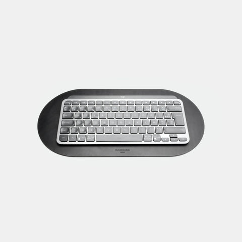 Tapis de clavier cuir noir pour claviers compacts, surface stable