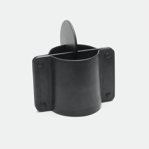 Pot à crayons cuir noir avec séparateur rond en cuir entre compartiments